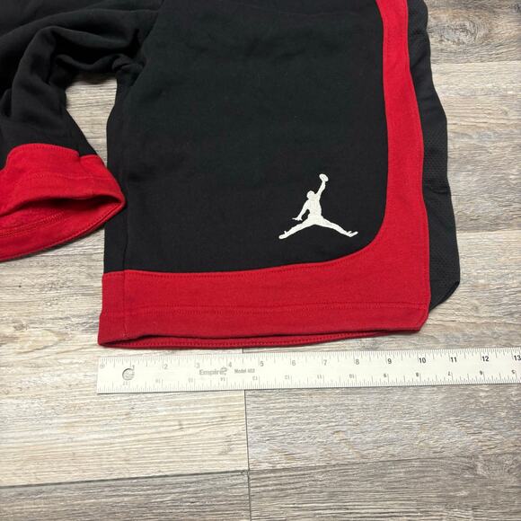 Air Jordan Jumpman Logo Black Red Boys XL Athletic Pull On Basketball Shorts EUC - Picture 10 of 11
